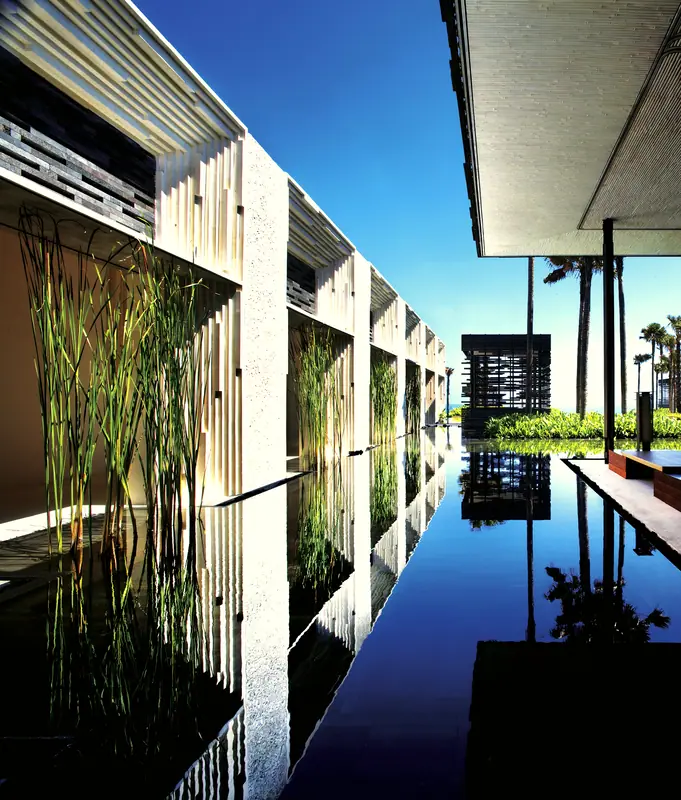 Clifftop villas above the Indian Ocean at Alila Villas Uluwatu