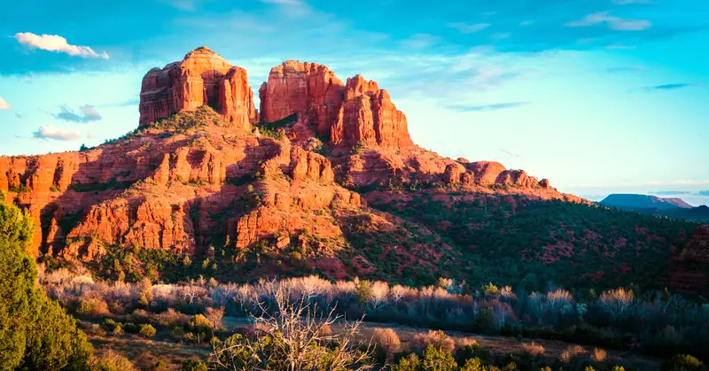 Sedona red rocks: the setting of L'Auberge de Sedona (not a photo of the property)