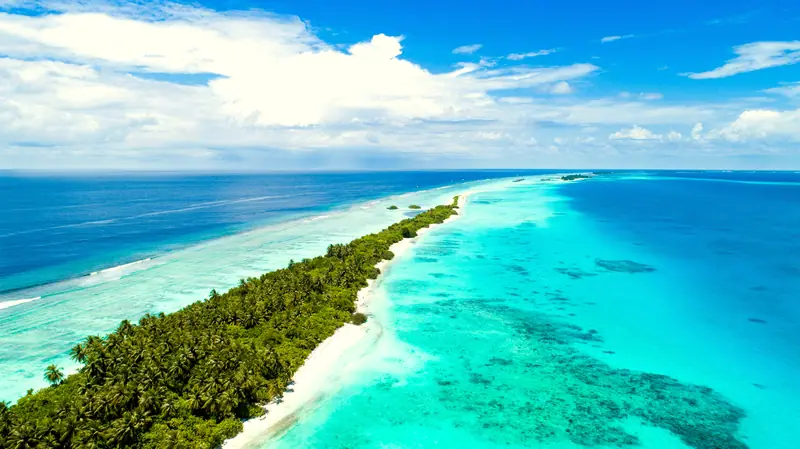 North Malé Atoll, Maldives: the setting of The Ritz-Carlton Maldives, Fari Islands (not a photo of the property)
